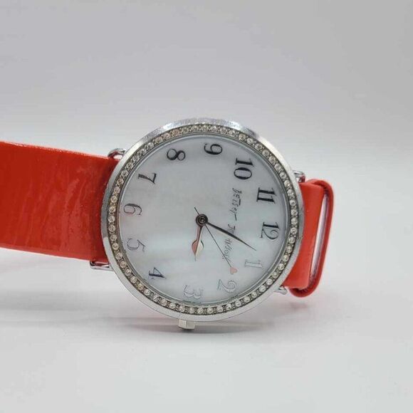 Betsey Johnson Multi Strap Red Watch missing additional Strap Working! - Picture 8 of 8